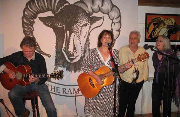 Brian Willoughby, Cathryn Craig, Benny Gallagher and Sue Graves - click for high quality photo